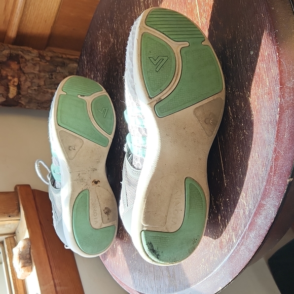Vionic lightweight women's sneakers - Picture 4 of 8